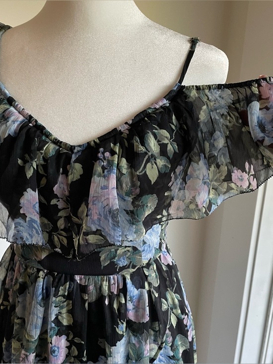 Dresses & Skirts - Abercrombie & Fitch Black Floral Chiffon Ruffle High-Low Hemline Sundress XS